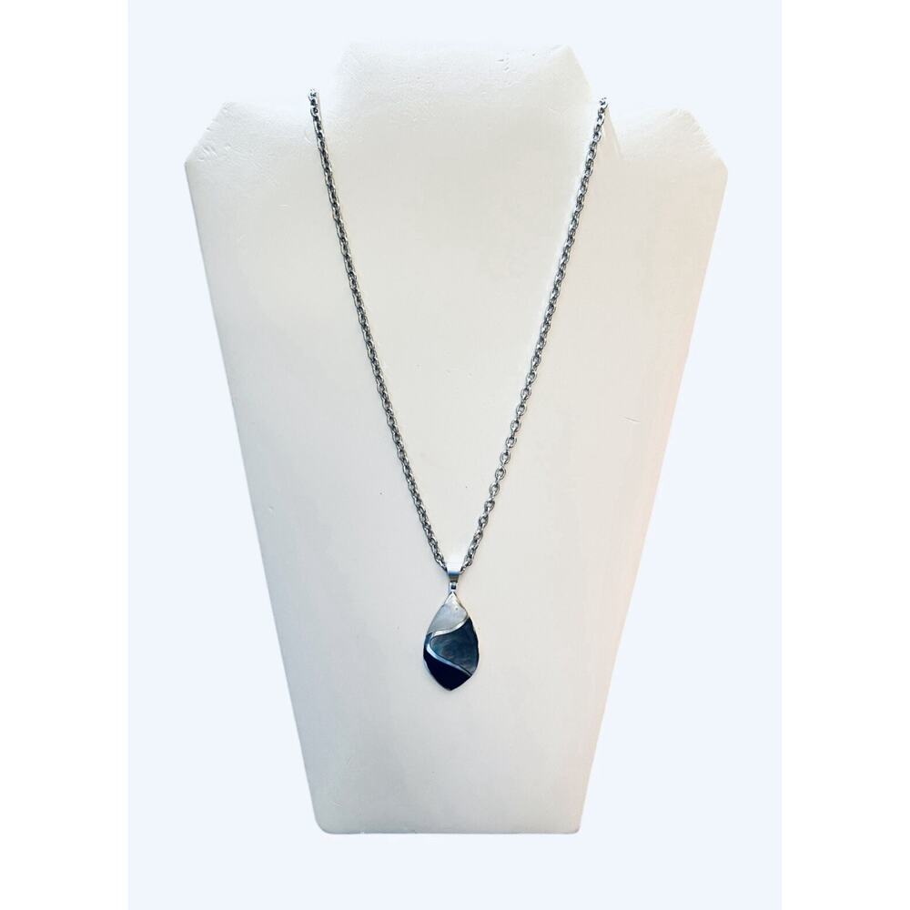 Sterling Silver 925 Necklace Onyx Mother Of Pearl Abalone Inlay Pendant Teardrop - Picture 2 of 11